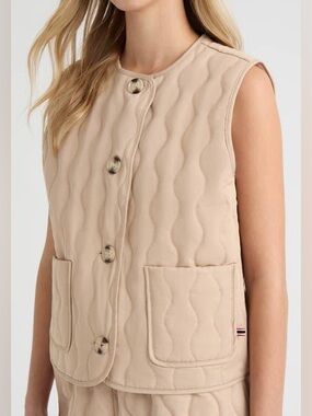 Hunter Quilted Sleeveless Vest in Clay - Size XS NWT